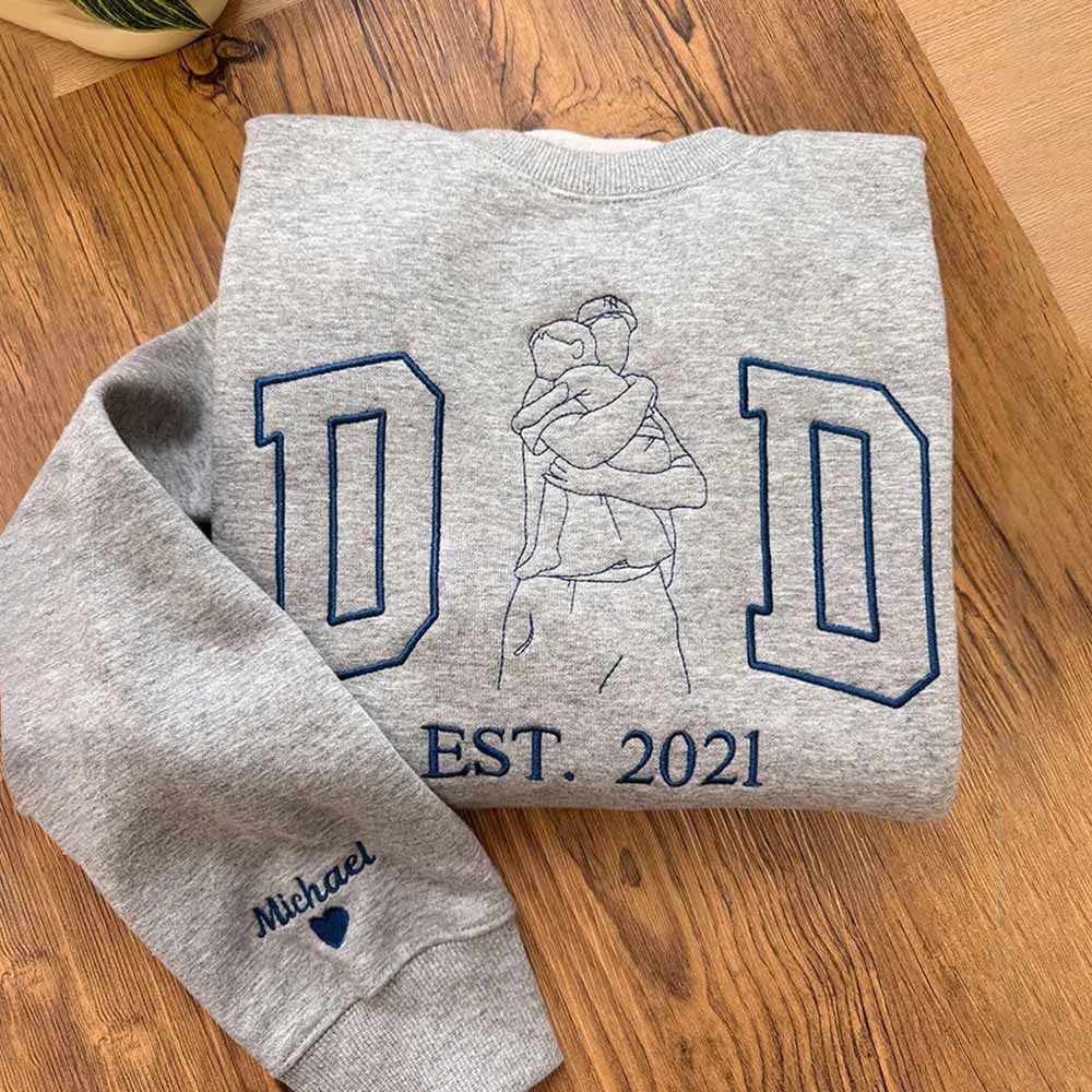 Individuelles Papa-Porträt, besticktes T-Shirt & Hoodie – Personalisierte Fotokontur zum Vatertag oder Geburtstag