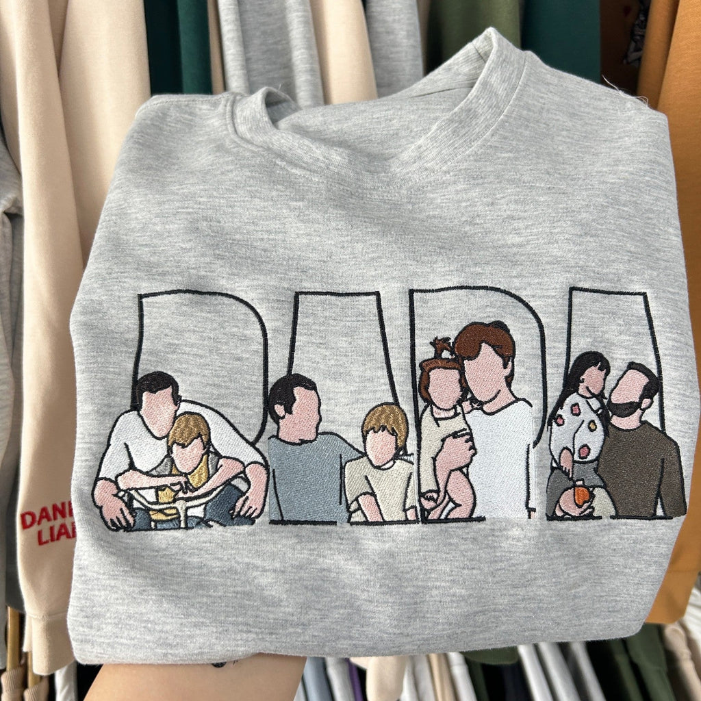 Personalisiertes Papa EST Sweatshirt mit Stickerei – Personalisierter Papa & Opa Hoodie mit Namen der Kinder auf dem Ärmel