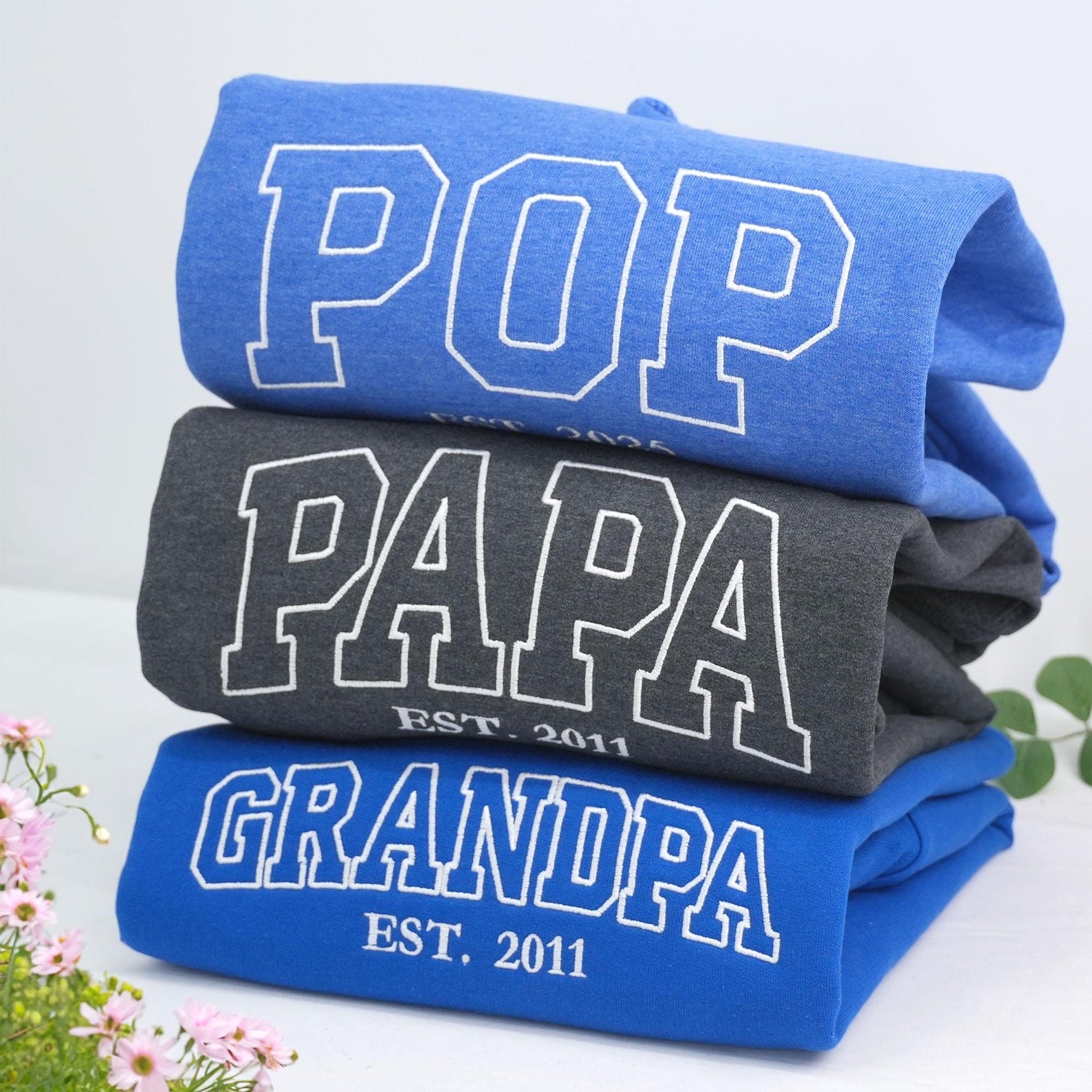 Custom Embroidered Papa EST Sweatshirt – Personalized Dad & Grandpa Hoodie with Kids’ Names on Sleeve
