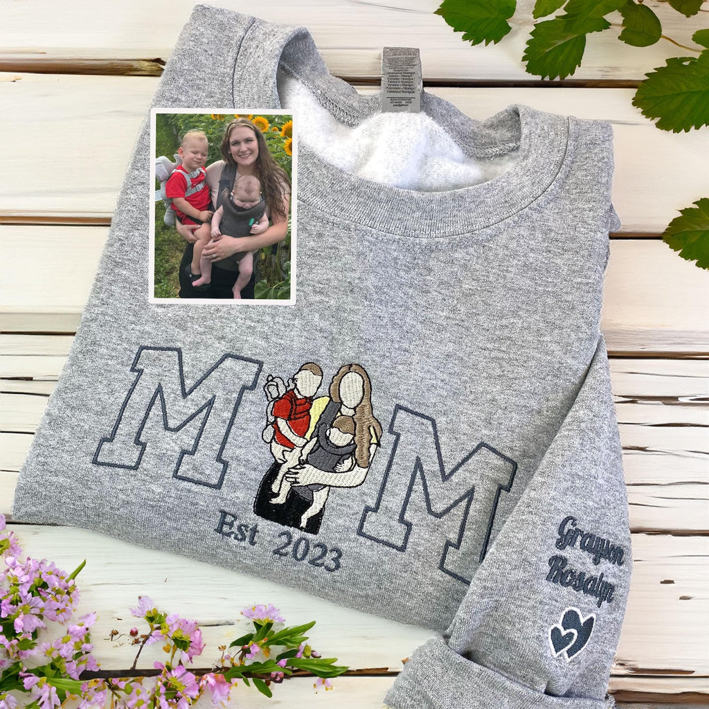 Carry Their Love, Wear Their Faces – Personalized Mama Sweatshirt & Hoodie – Custom Embroidered Kids Portrait Crewneck