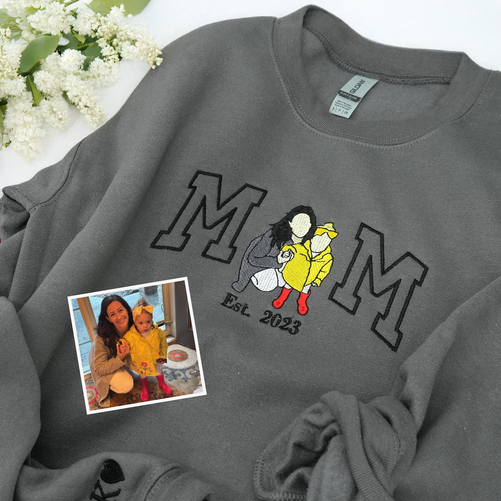 Carry Their Love, Wear Their Faces – Personalized Mama Sweatshirt & Hoodie – Custom Embroidered Kids Portrait Crewneck