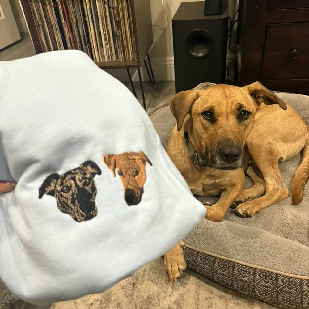 Bestickter Hoodie mit individuellem Hundegesicht – Personalisiertes Haustierporträt vom Foto, Hunde- & Katzen-Gedenk-Sweatshirt